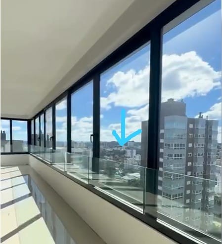 Fechamento panorâmico em vidro